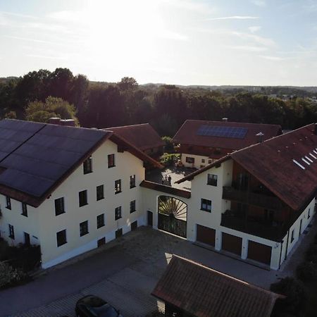 Schoenauerhof- Urlaub Im Gruenen Aber Doch In Der Stadt 帕绍 外观 照片